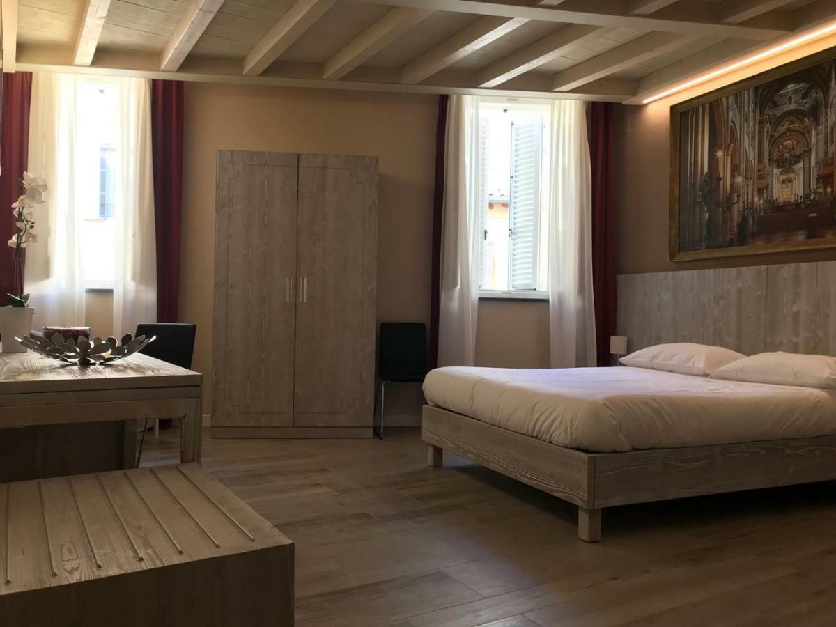 Palazzo Domanto Apartments Парма Экстерьер фото